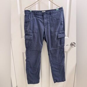 Durable L.L. Bean Navy Cargo Pants with Plaid Lining Size 8 Petite
